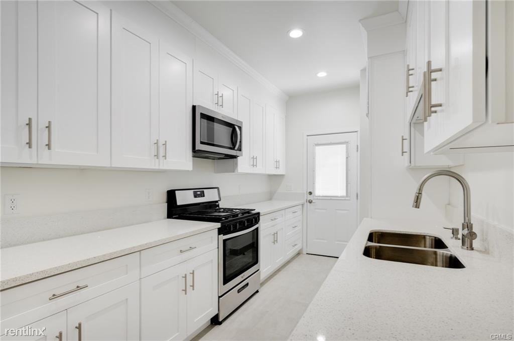 622 Naranja Dr - Photo 2 of 10