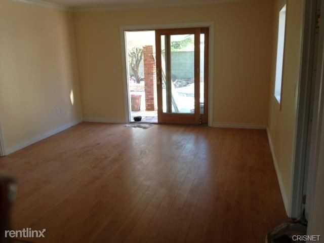 17456 Emelita St - Photo 2 of 10