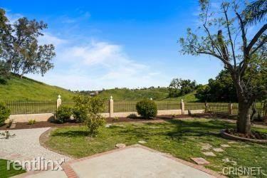 26005 Edenpark Dr - Photo 3 of 10