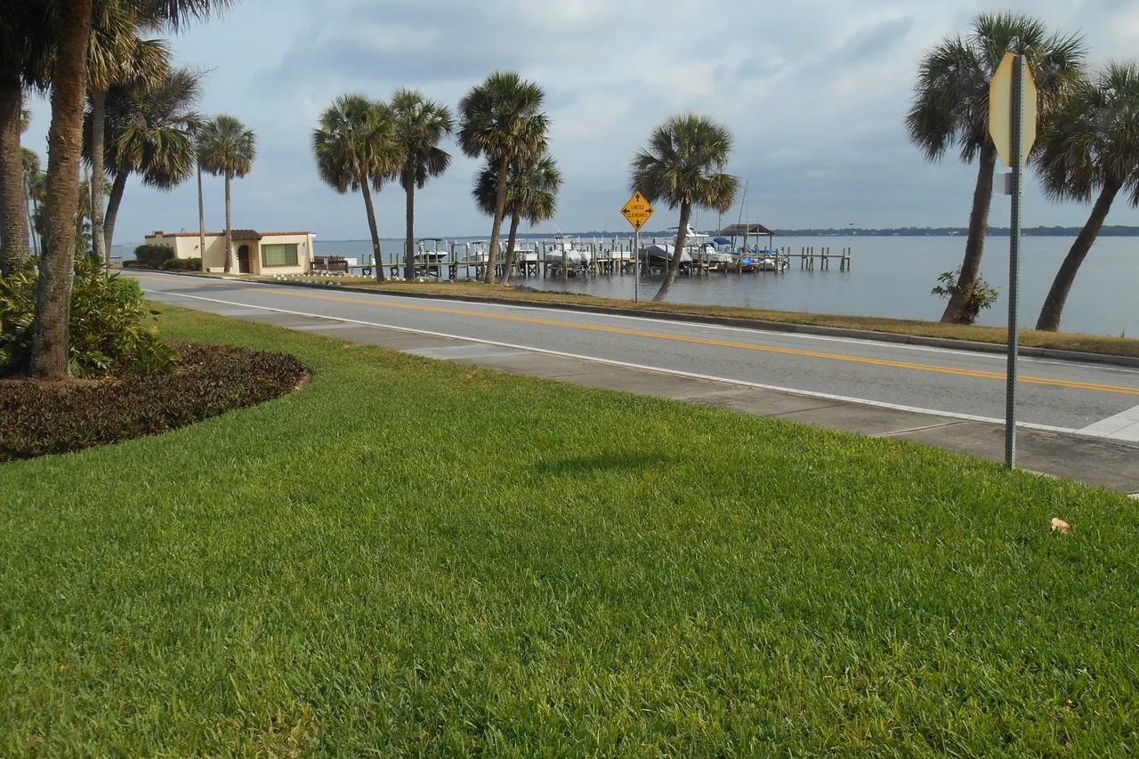 115 N Indian River Dr - Photo 2 of 21