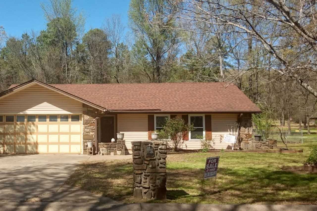 14 Country Ln - Photo 2 of 13