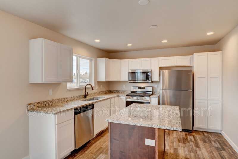 517 Sparrow Rd - Photo 4 of 30