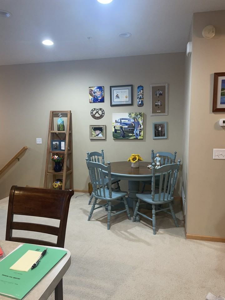 7507 Parkridge Ln - Photo 4 of 21
