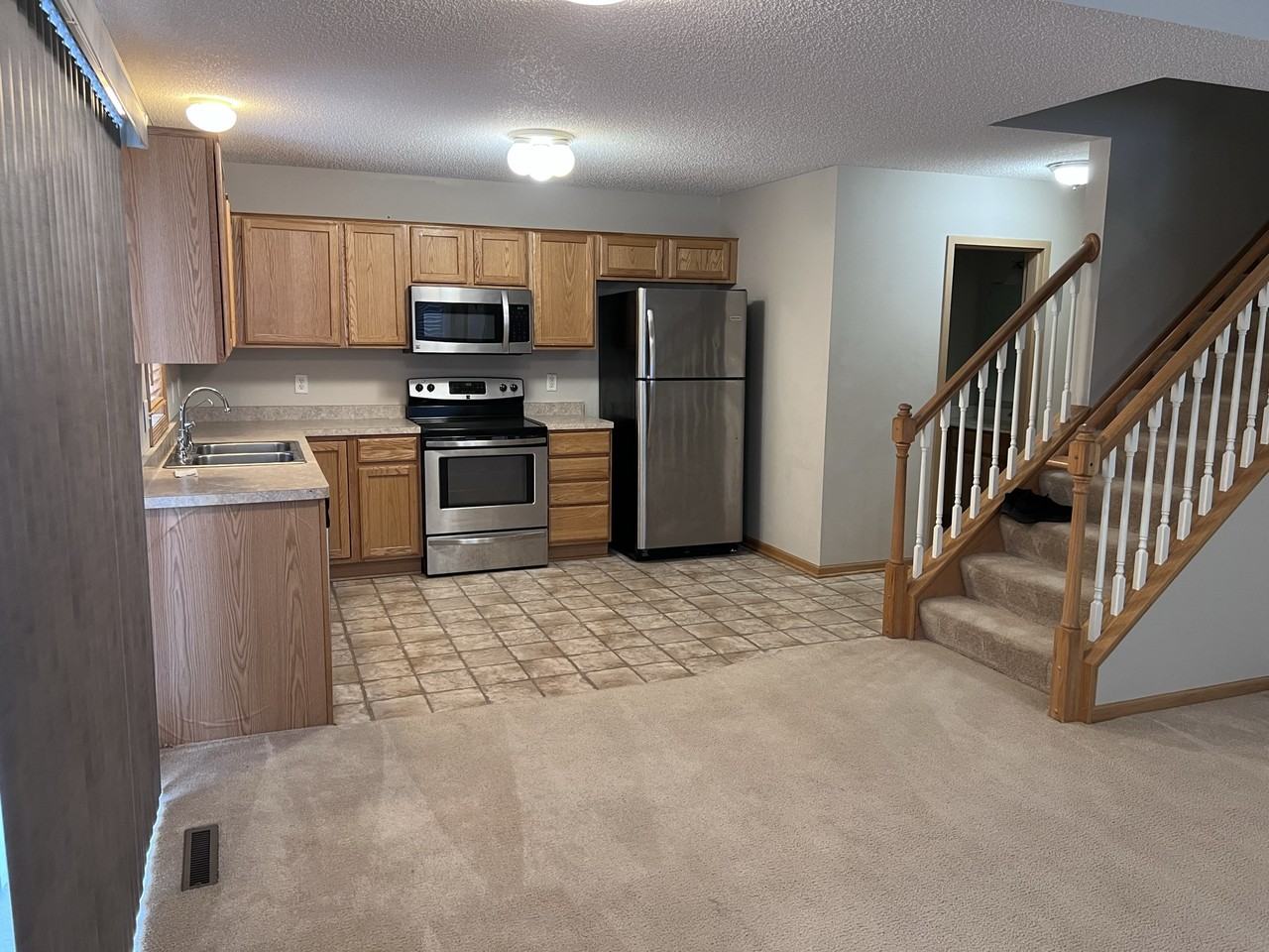17385 Gettysburg Way - Photo 2 of 11