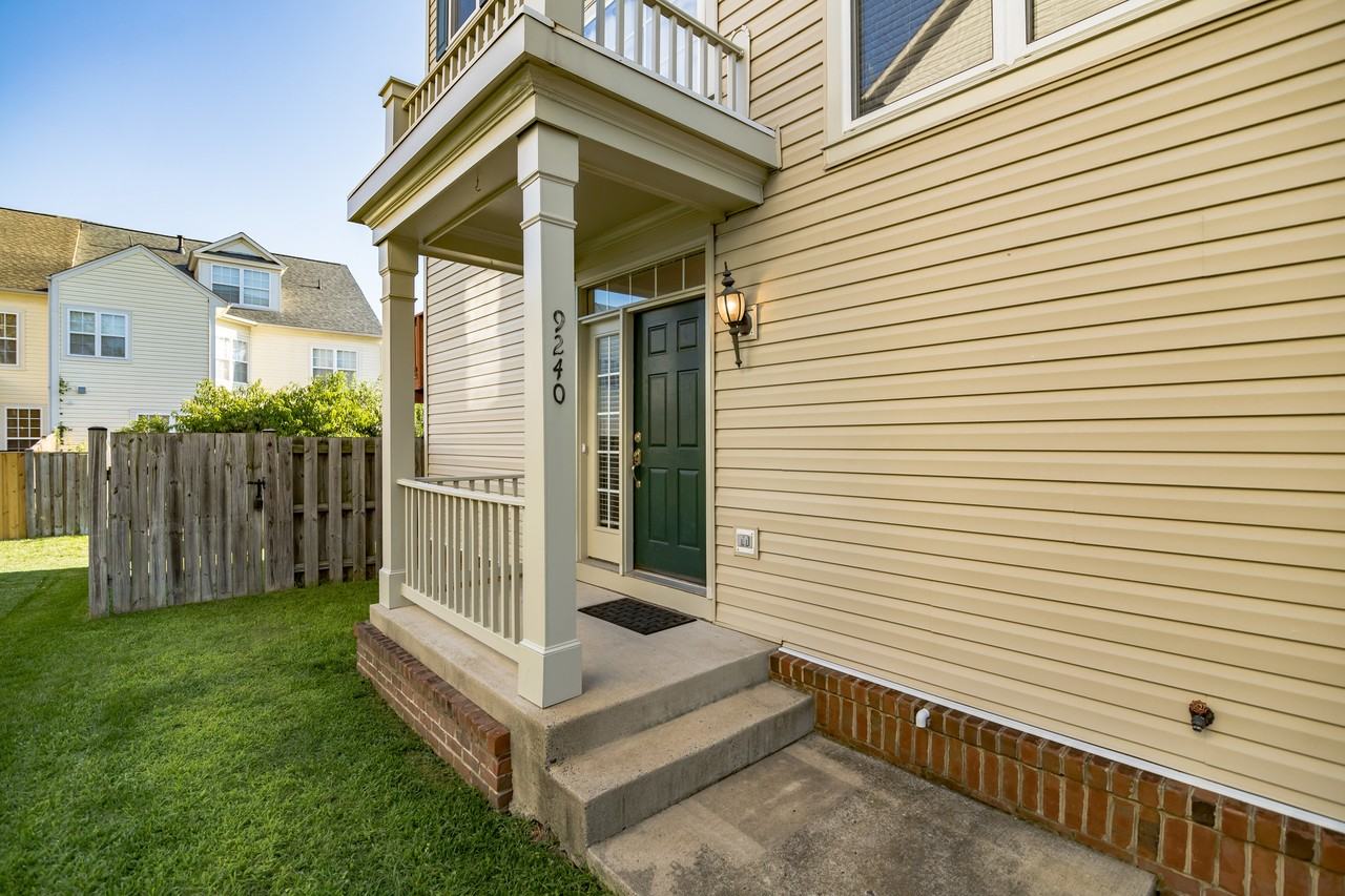 9240 Cascade Falls Drive - Photo 3 of 17