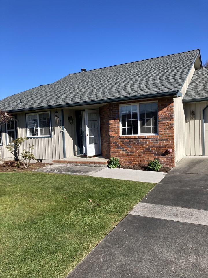 862 N Oxford Way #NA - Photo 2 of 14