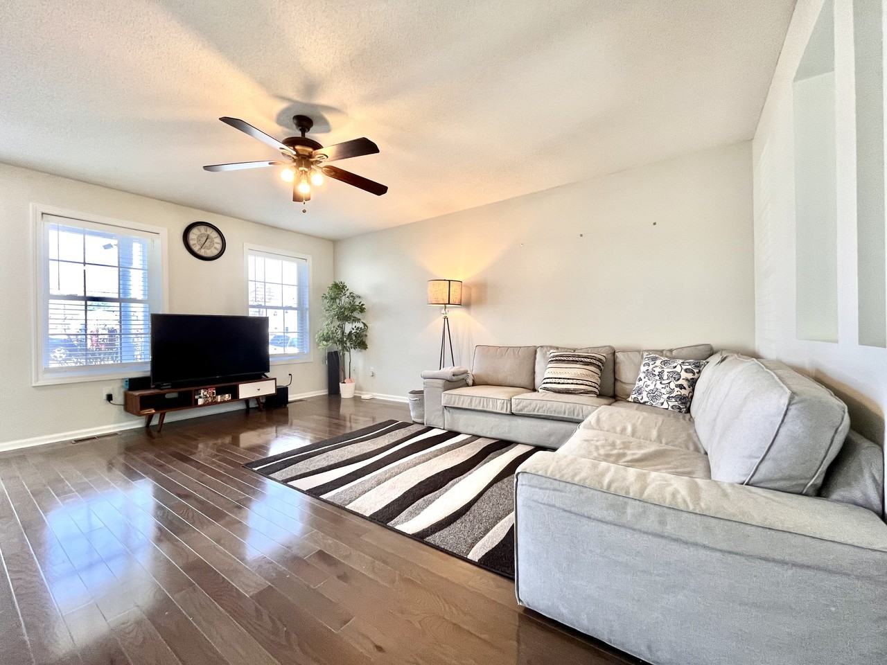 5 Lincoln St #NA - Photo 2 of 8