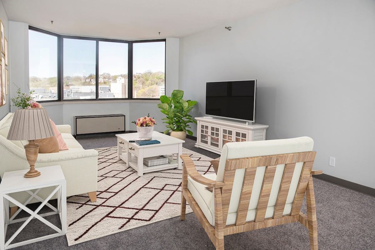 Irvine Park Towers - Photo 2 of 8