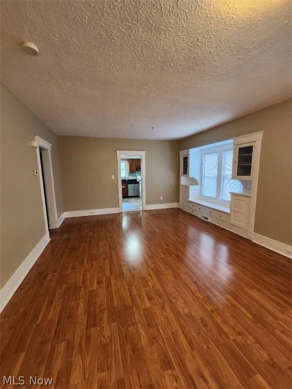 3842 Parkdale Rd - Photo 2 of 12