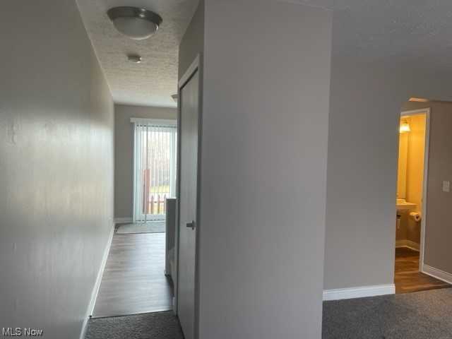 292 Ivy Ln - Photo 3 of 26