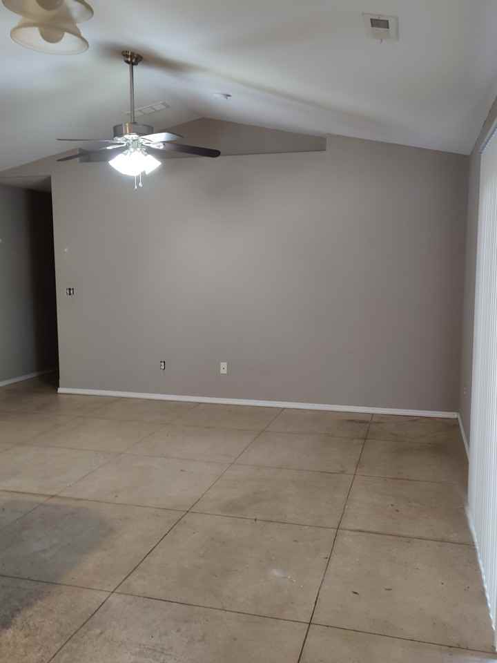 443 N Young St #NA - Photo 3 of 11