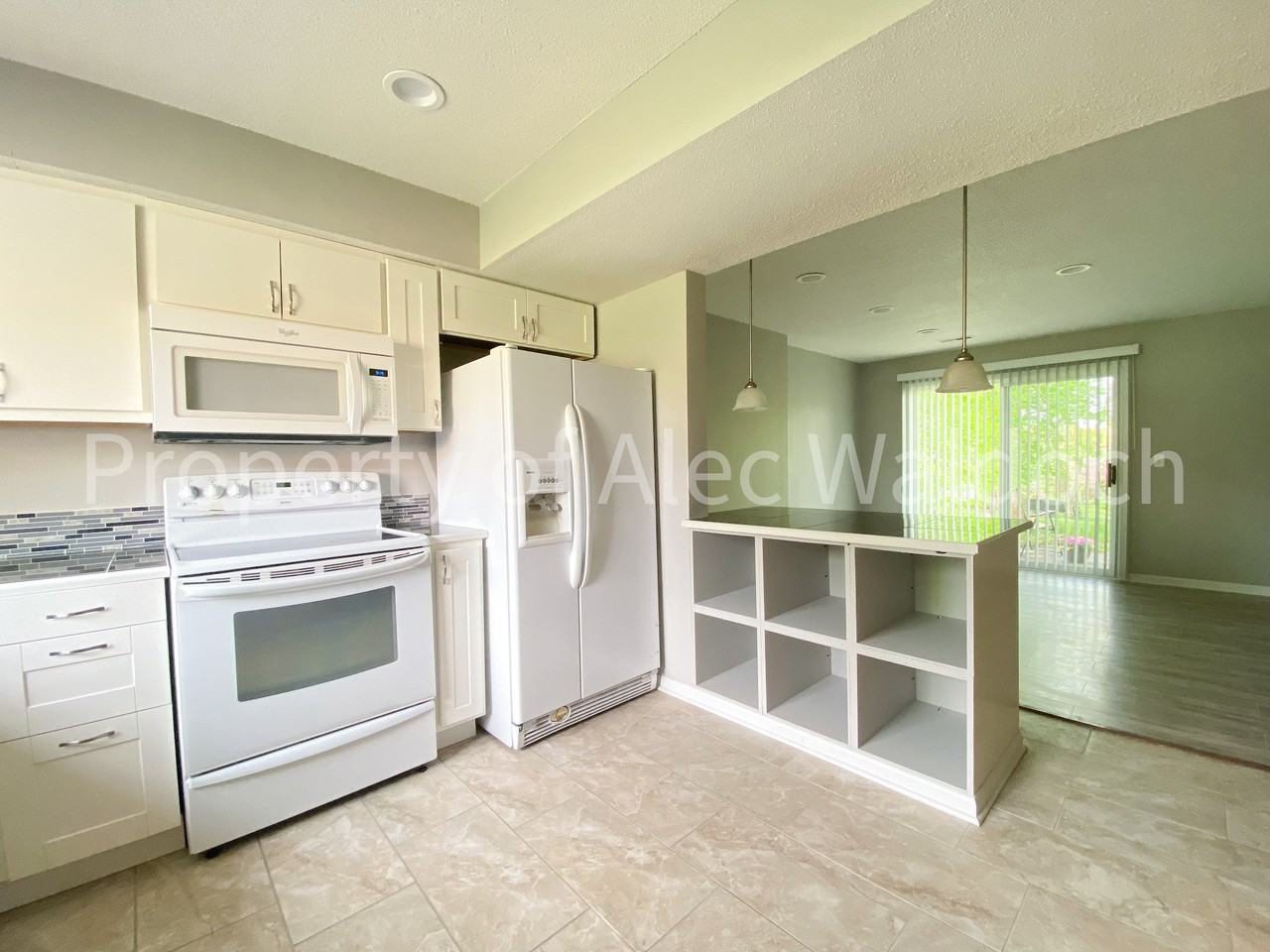 2103 County Road E W #2103 - Photo 3 of 17