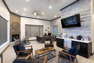 6515 W Mcdowell Rd - Photo 1 of 1
