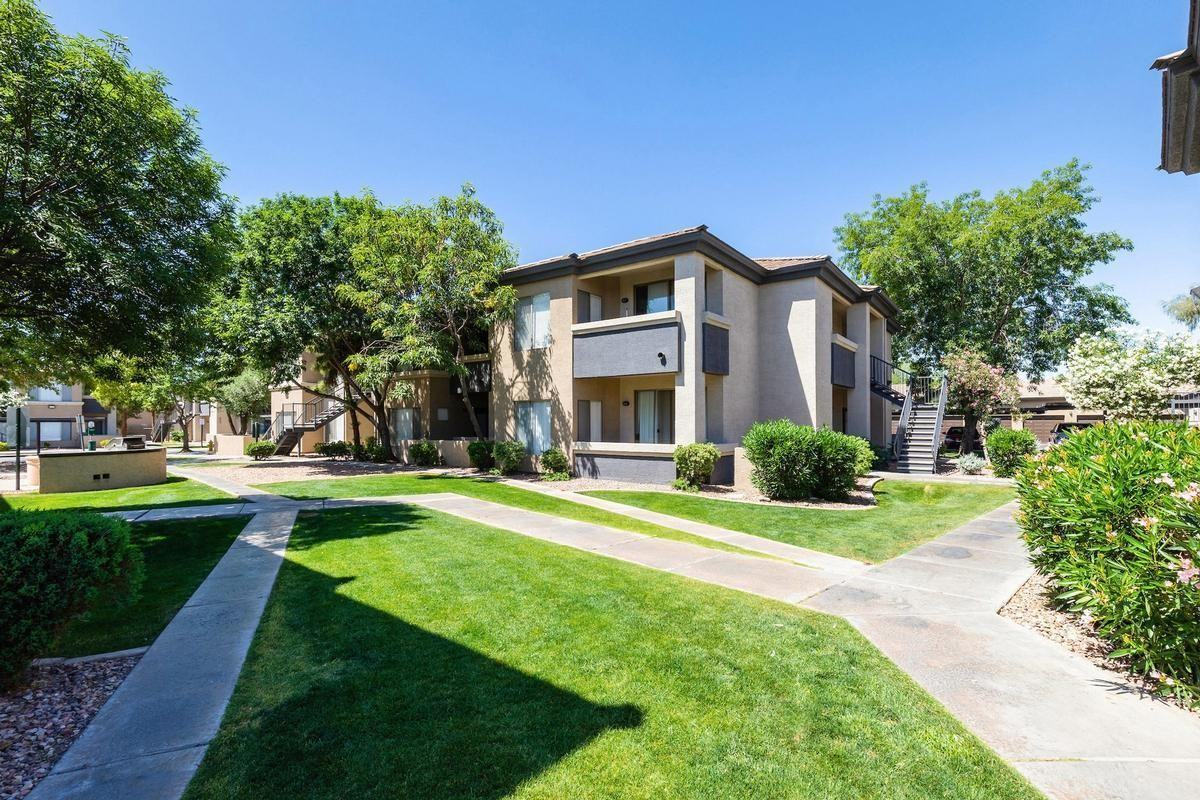 6515 W Mcdowell Rd - Photo 2 of 15