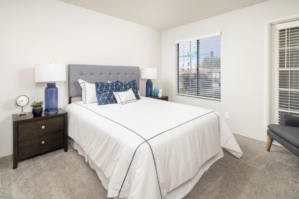 7077 W Mcdowell Rd - Photo 2 of 19