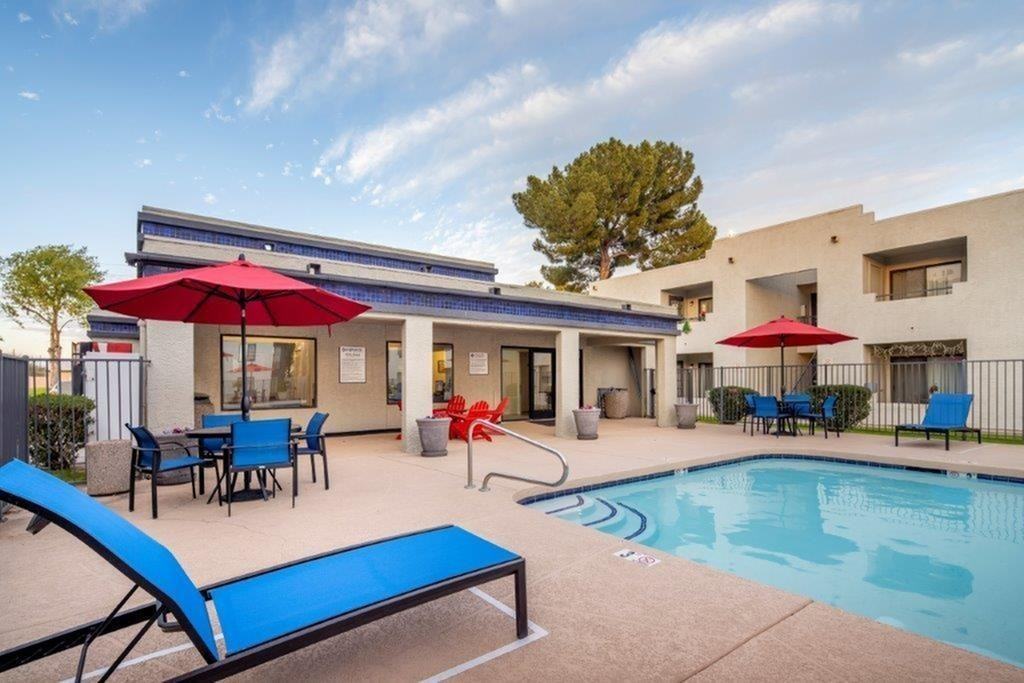 7077 W Mcdowell Rd - Photo 7 of 19