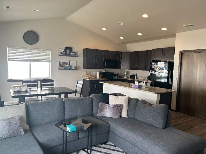 4421 E Buckeye Ave - Photo 2 of 16