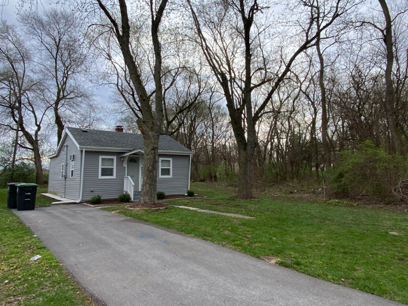 3775 Maple St - Photo 2 of 16