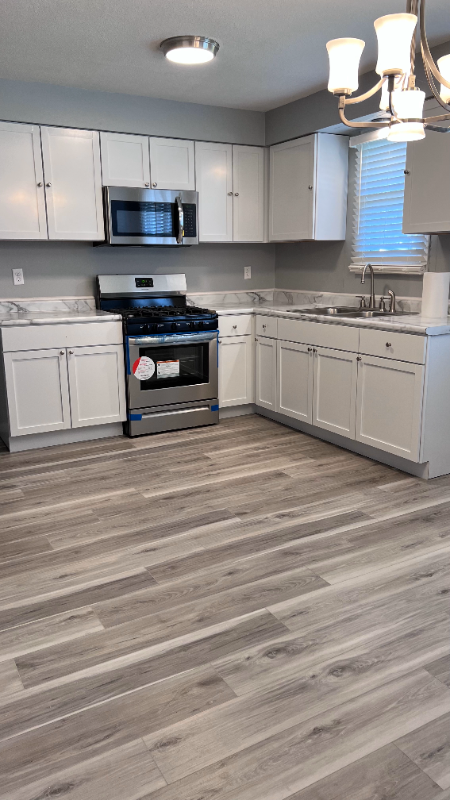 535 N Webster Cir E - Photo 2 of 24