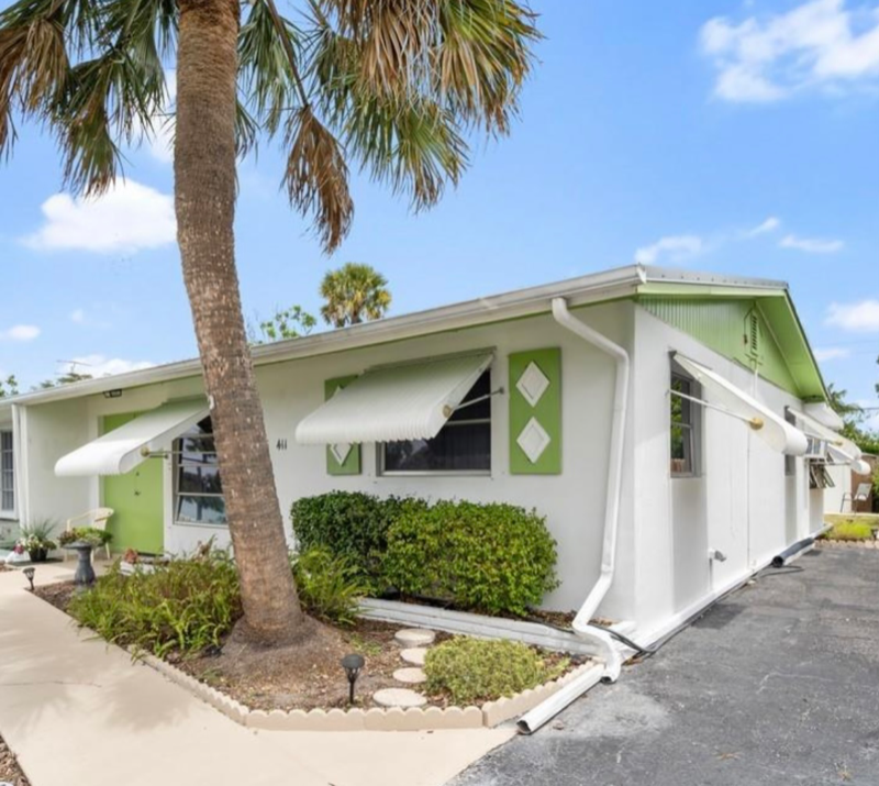 411 Se Robalo Ct - Photo 2 of 19