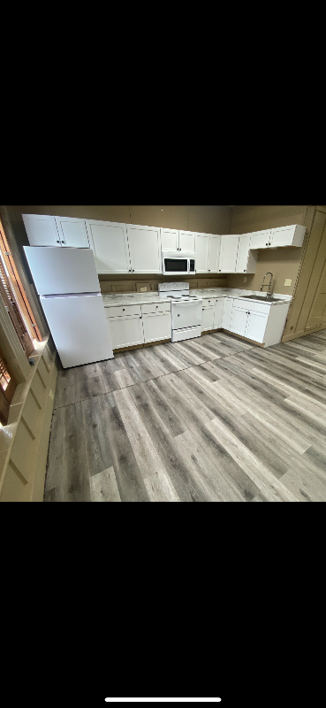 122 1/2 E Morrison St #A - Photo 2 of 10