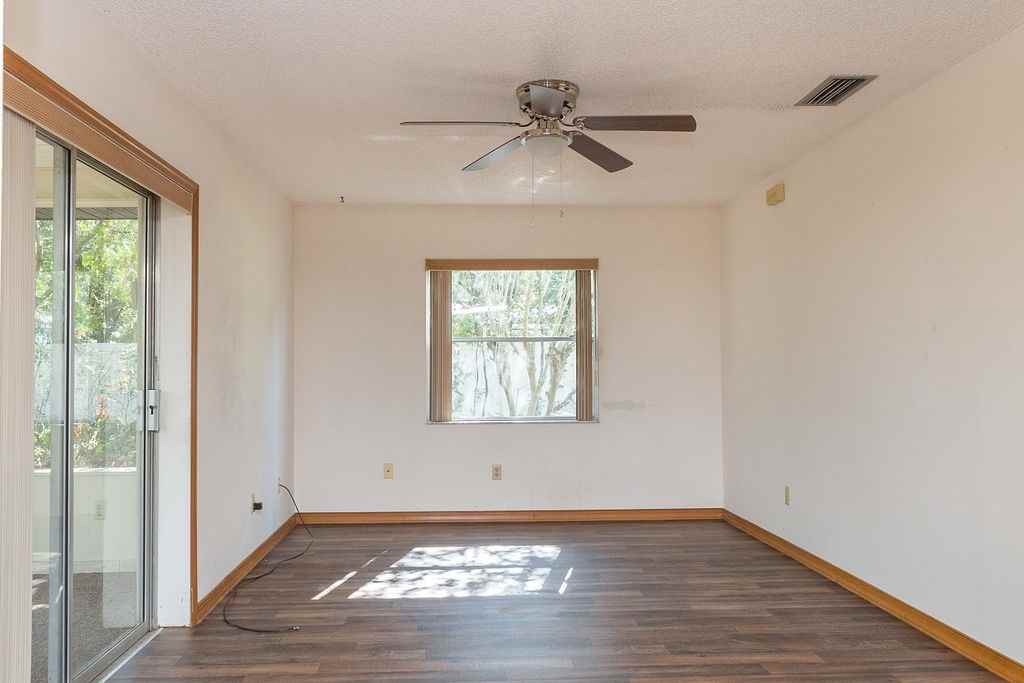 919 E Michigan Ave #1 - Photo 5 of 10