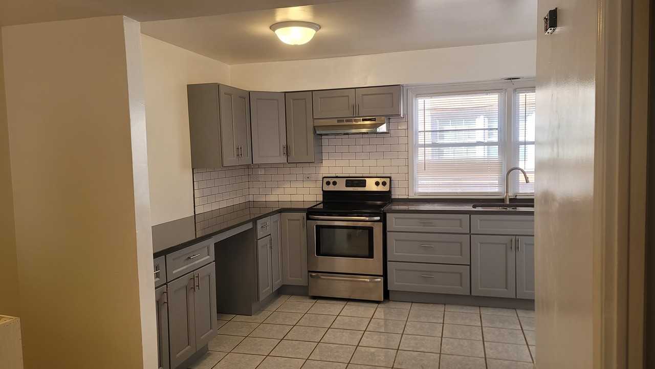 2176 Hebron Avenue - Photo 3 of 20