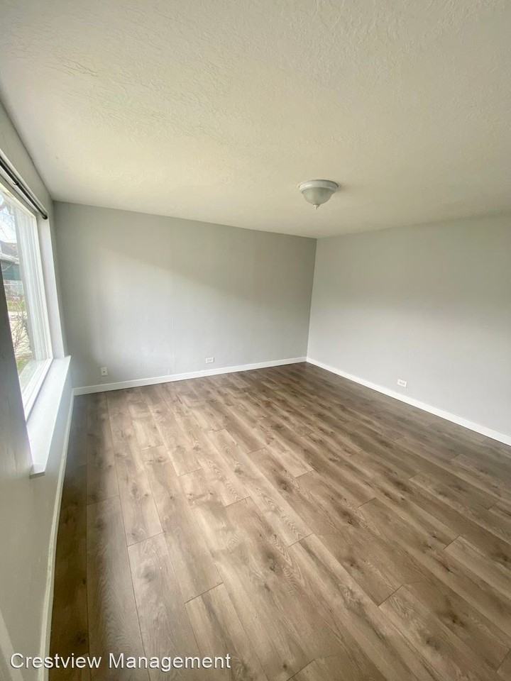 2029 Monroe Blvd - Photo 2 of 13