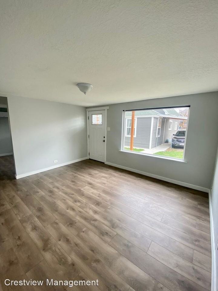 2029 Monroe Blvd - Photo 3 of 13