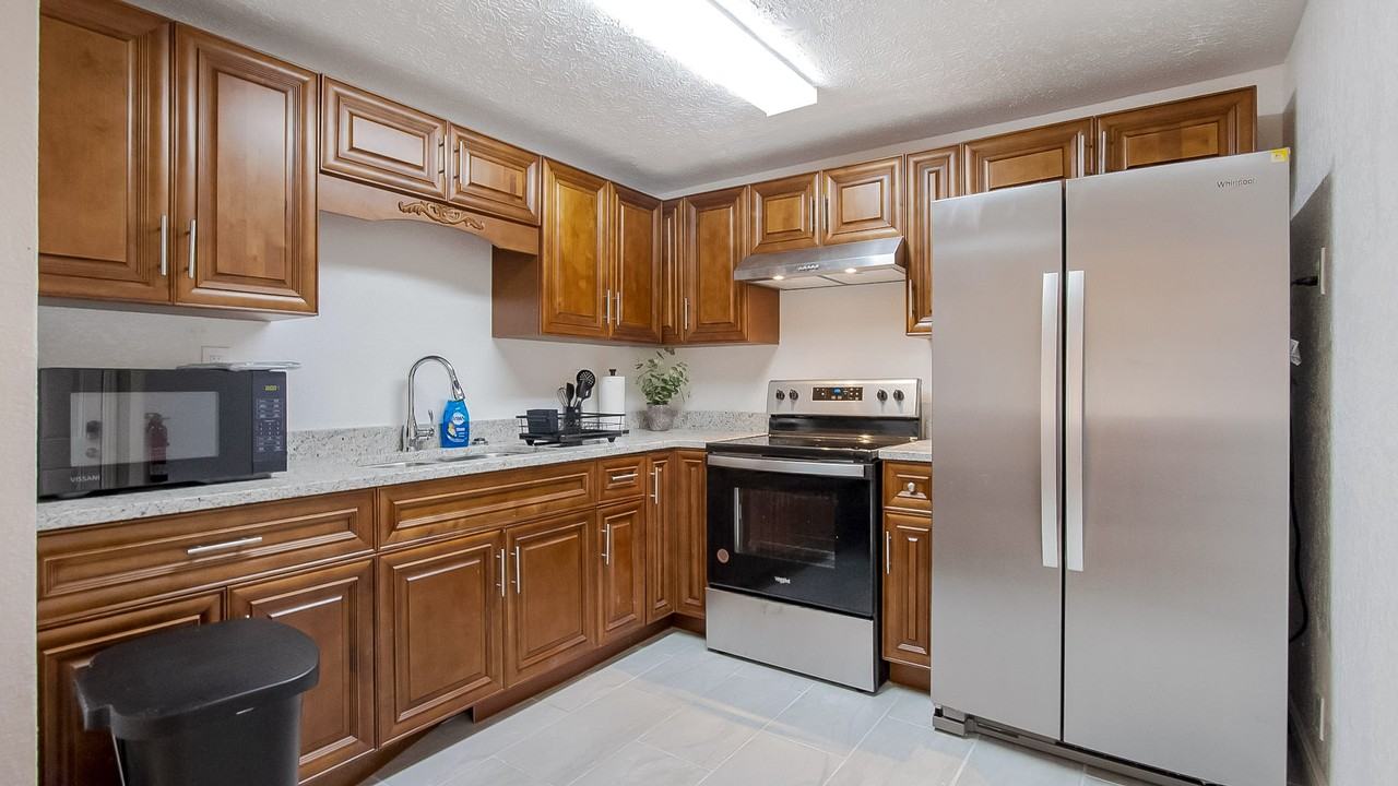 Lila St - Photo 4 of 17