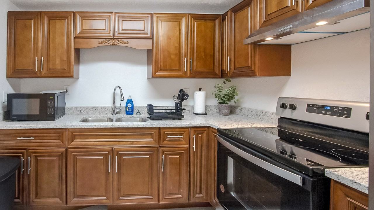 Lila St - Photo 3 of 17