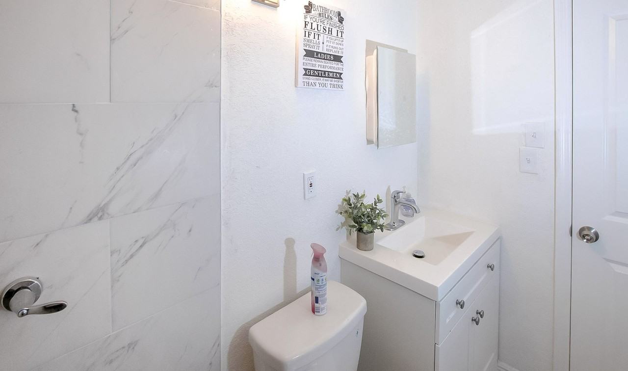 Lila St - Photo 2 of 17