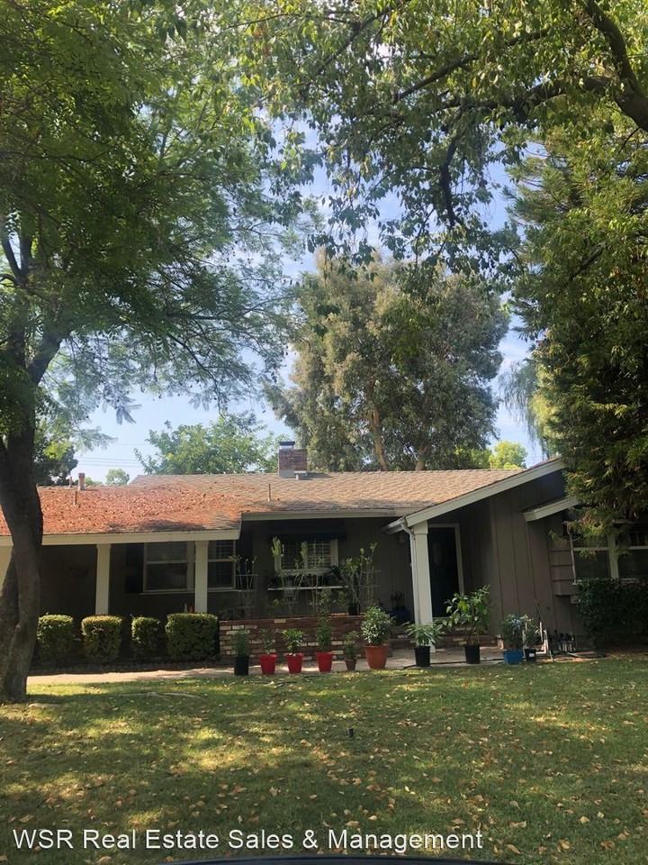 2558 Elsinore Rd - Photo 2 of 34