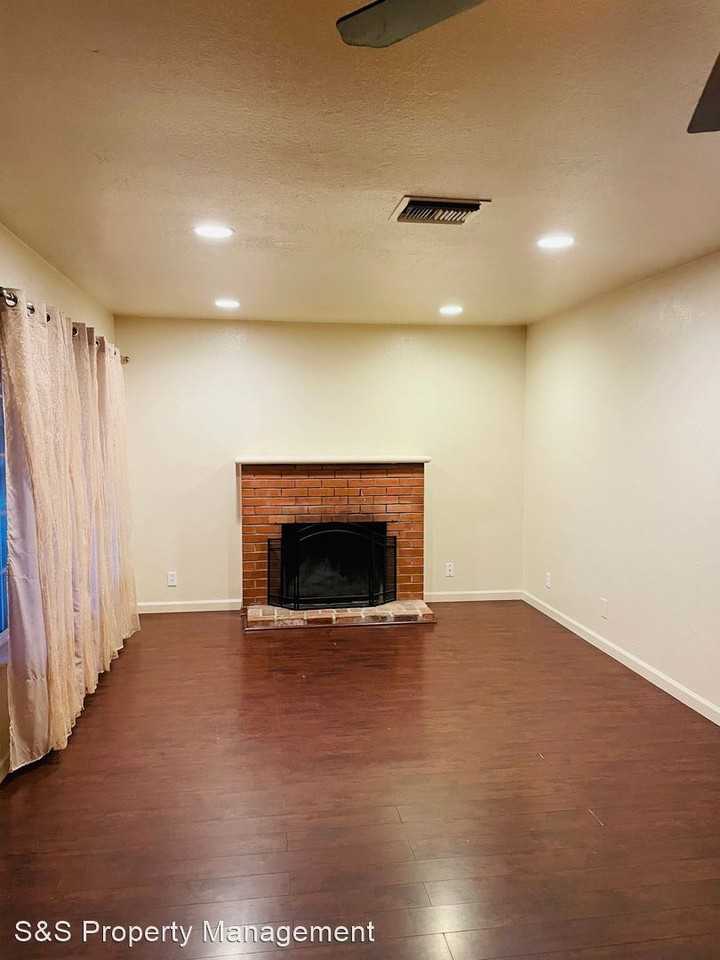 3661 Payne Way - Photo 3 of 8