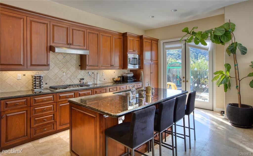 3621 Calle Jazmin - Photo 3 of 11
