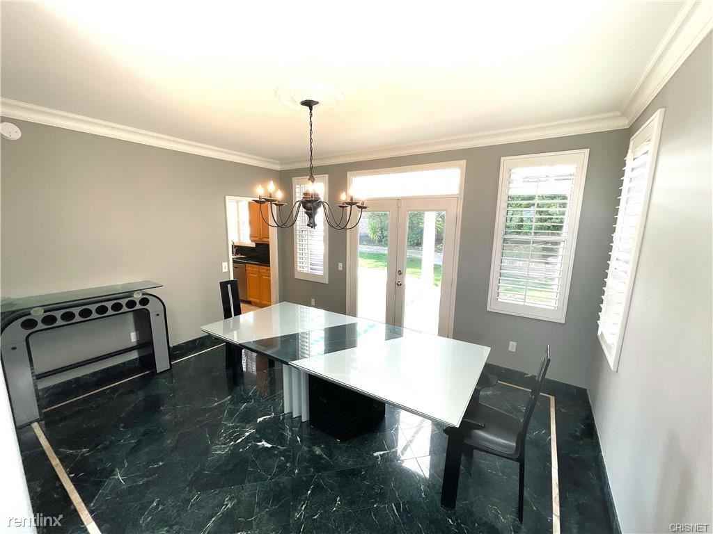 7248 Whitehall Ln - Photo 3 of 10