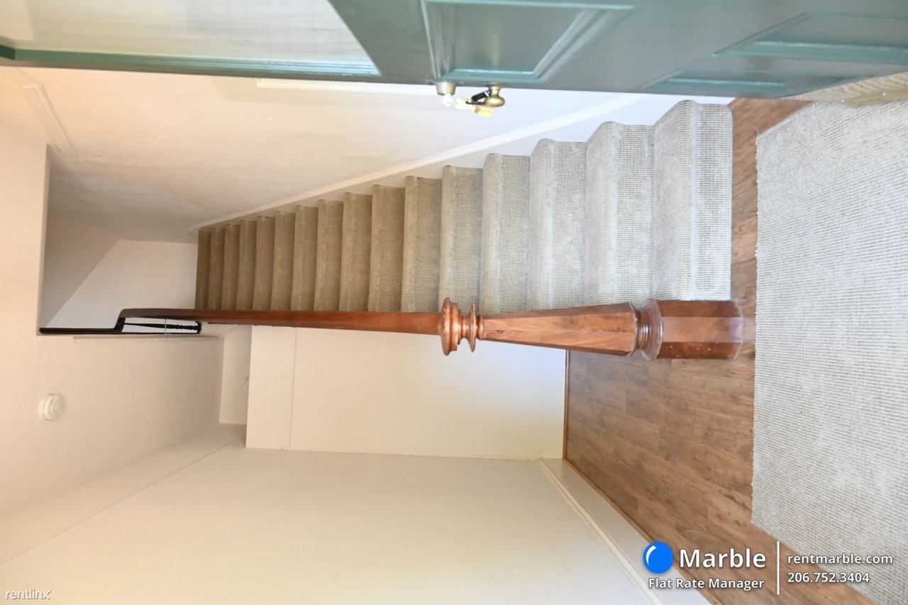 702 Allerton St - Photo 3 of 10