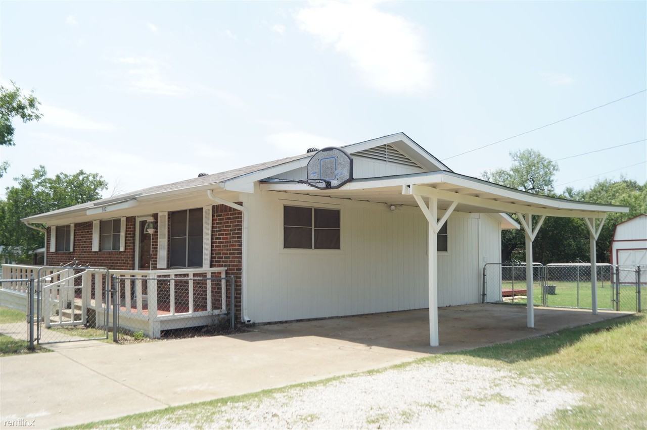 502 Mansfield Cardinal Rd - Photo 3 of 17