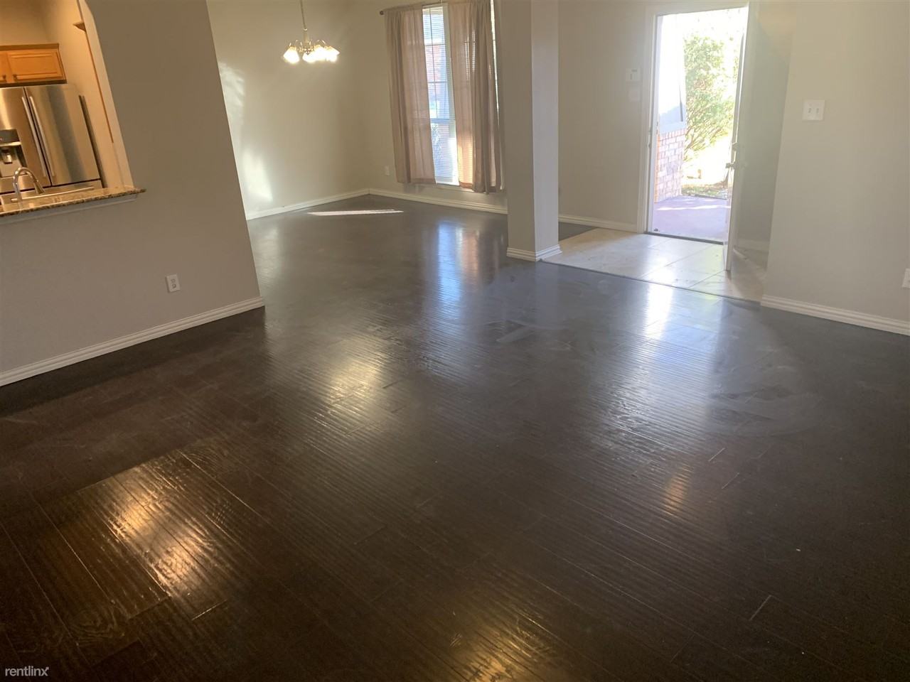 1390 Roan Dr - Photo 2 of 18