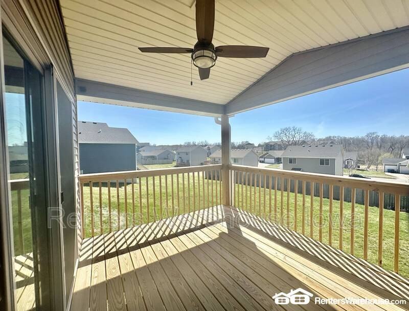 5308 St Andrews Cir - Photo 3 of 28