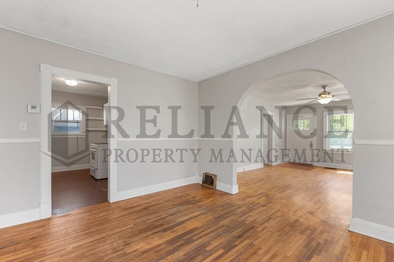 129 N Meridian Ave - Photo 5 of 16