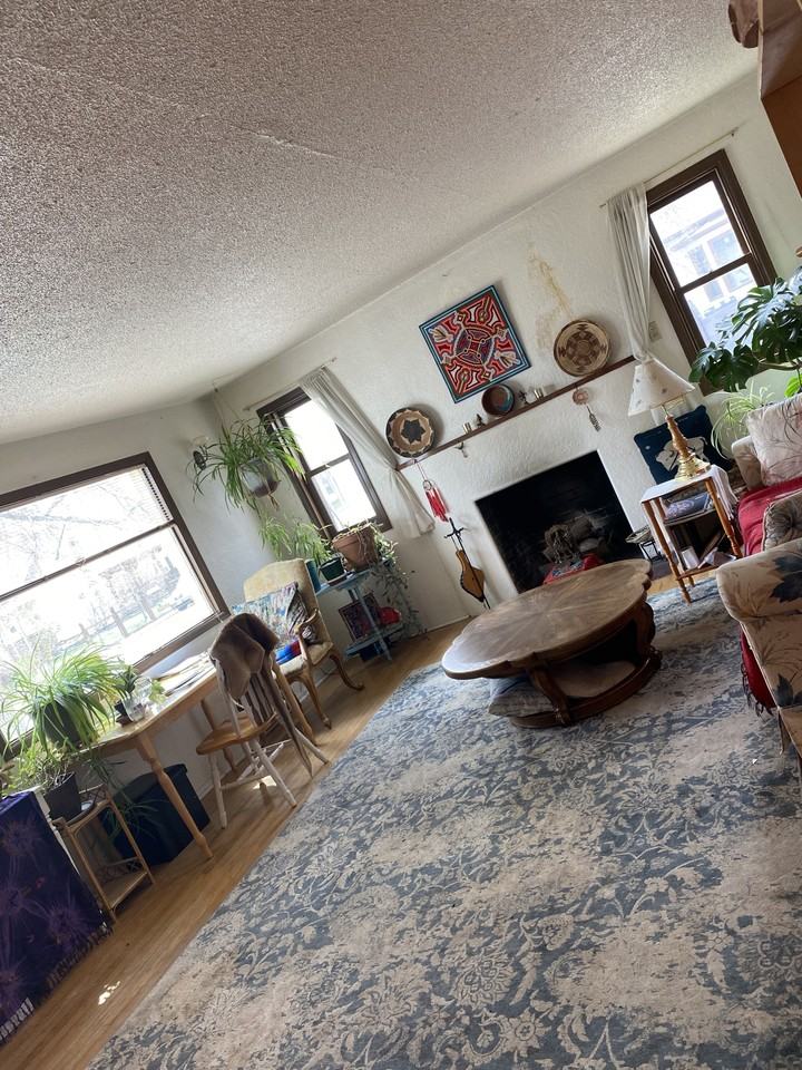 211 W Simpson St - Photo 4 of 12