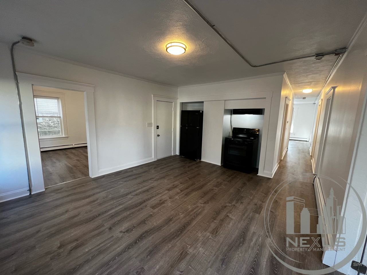 583 Willow St - Photo 4 of 14