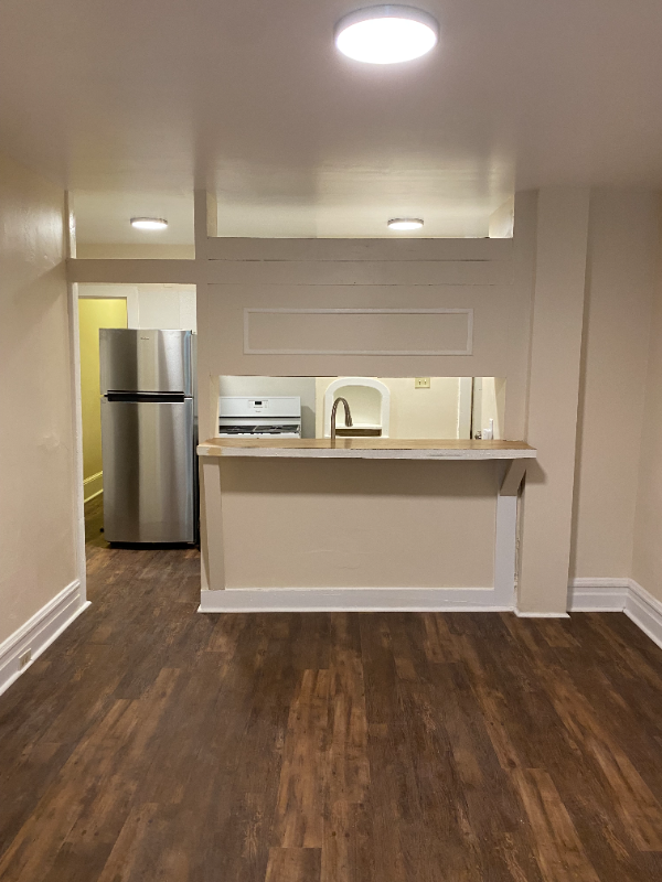 428 W King St #1 - Photo 3 of 16