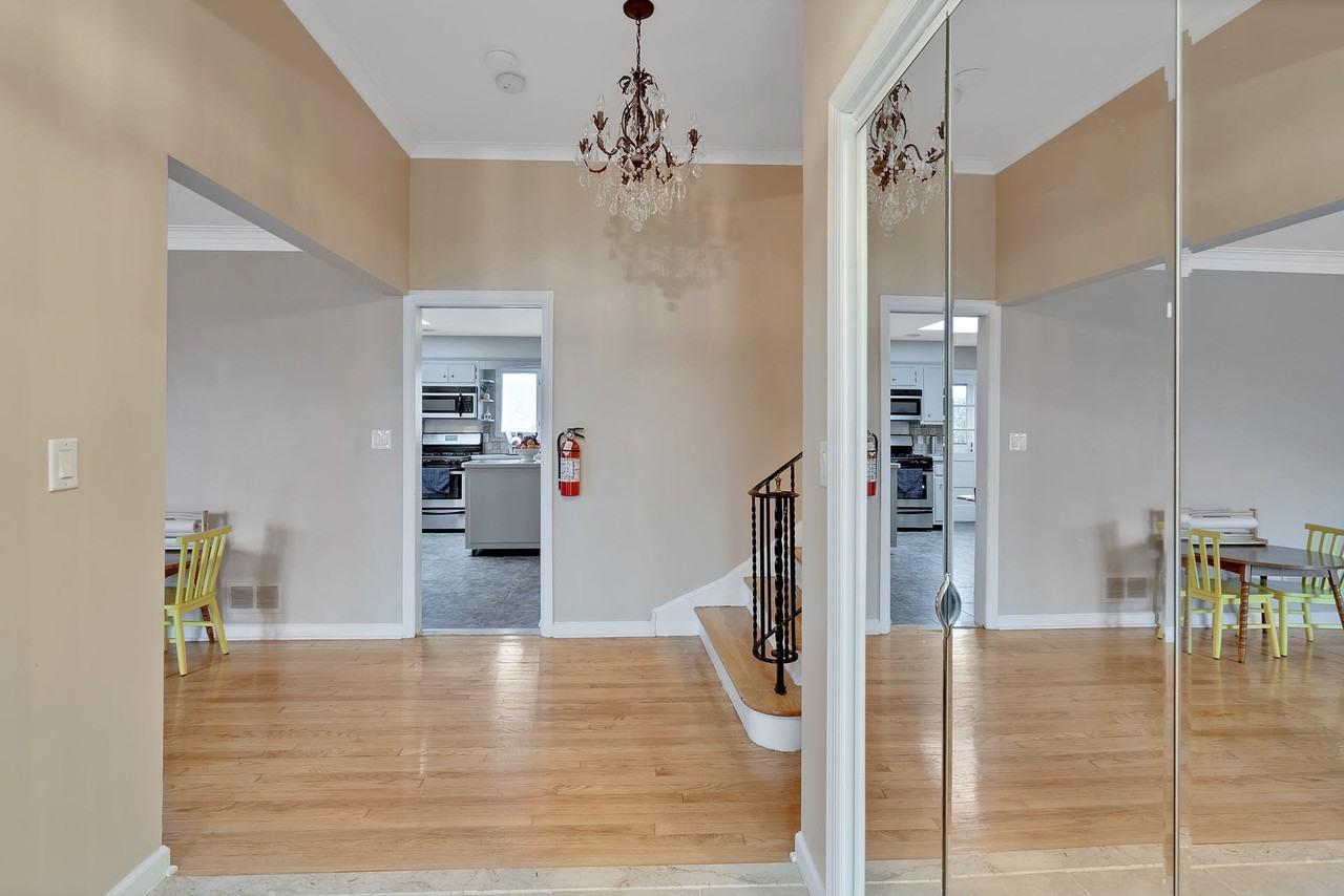 127 Chestnut Street - Photo 2 of 17