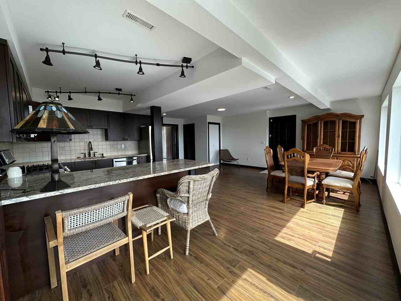 14717 McDonald Avenue - Photo 3 of 12