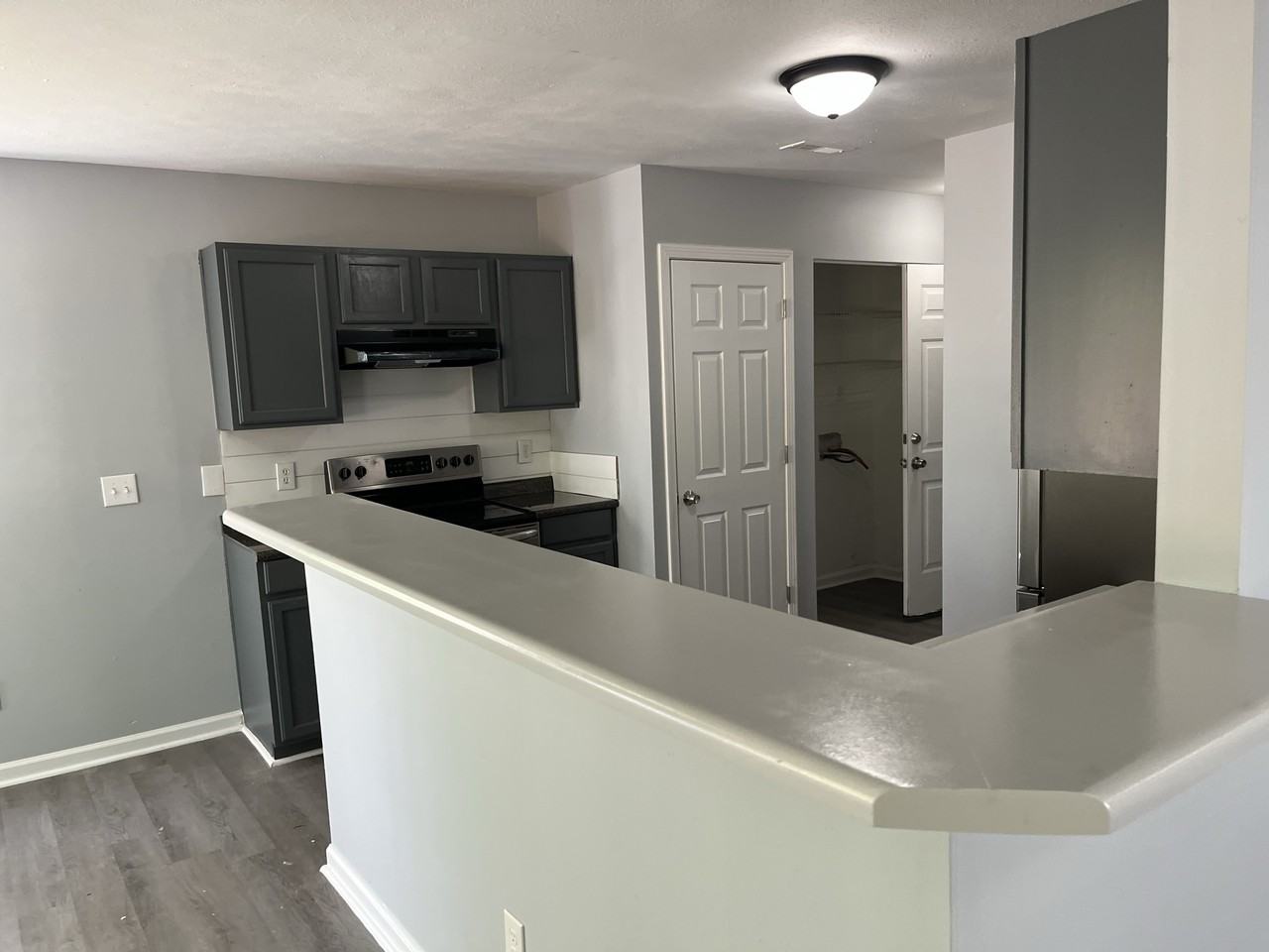 408 Gladstone Dr #1 - Photo 5 of 28