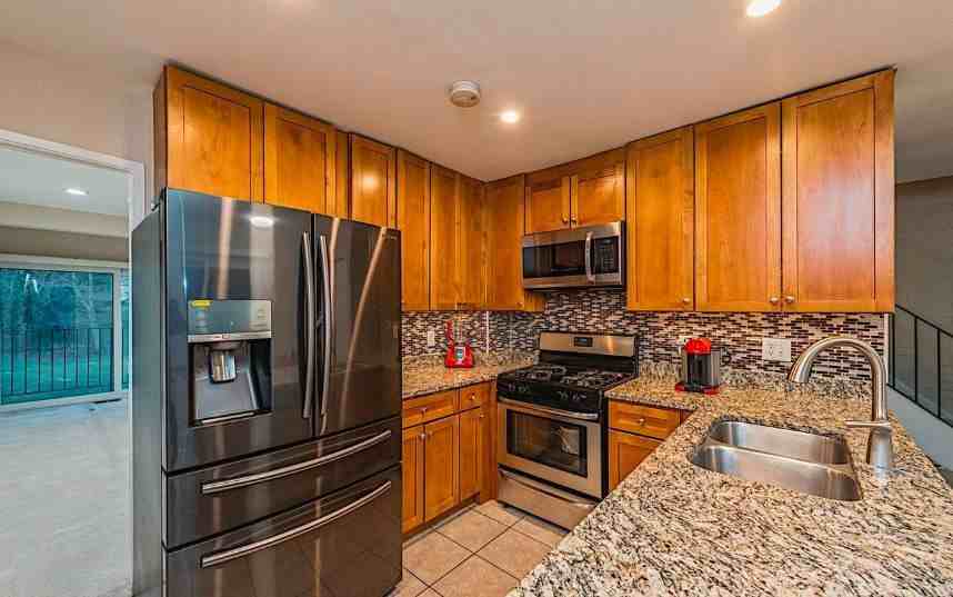 4900 Schuyler Dr #03 - Photo 2 of 6