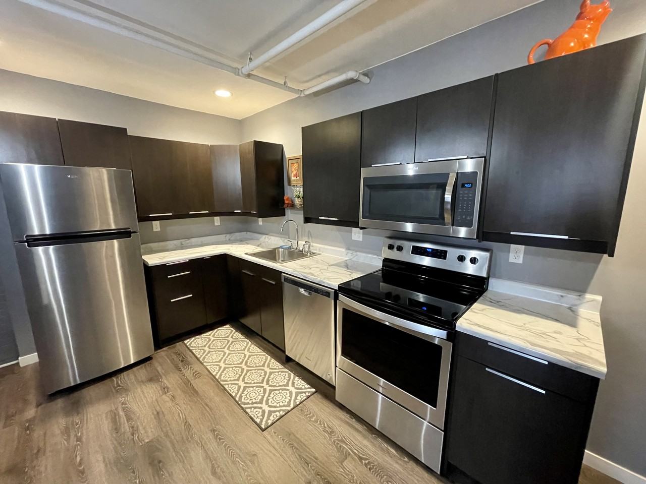 780 11th St #A - Photo 3 of 8