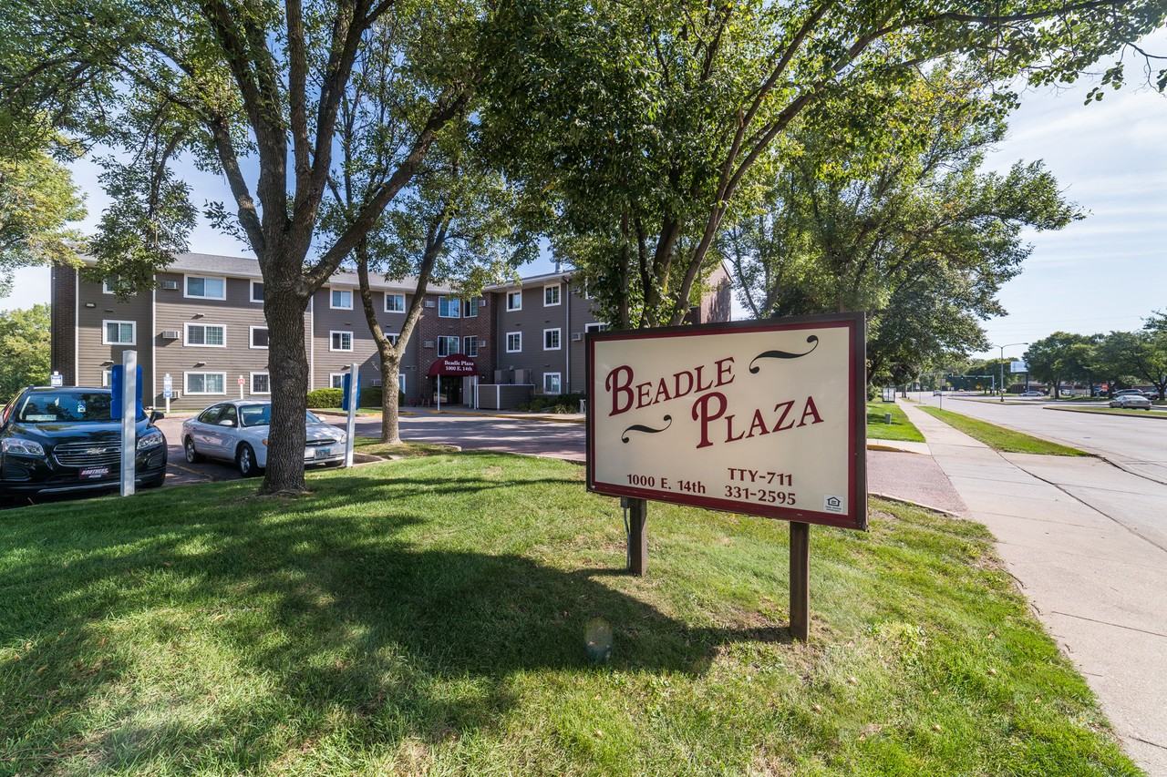 Beadle Plaza Apartments 1000 East 14th Street, Sioux Falls, SD 57104
